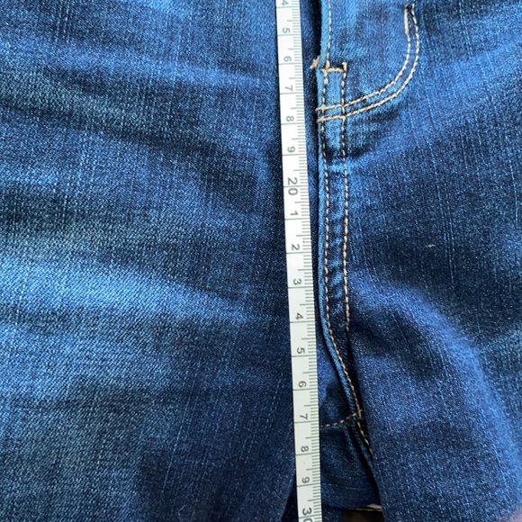 AE Jeans🌸 - Picture 9 of 10